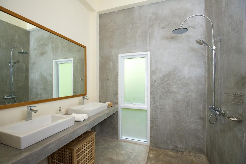 Overthemoon Luxury Pool Villas Koh Tao Room photo